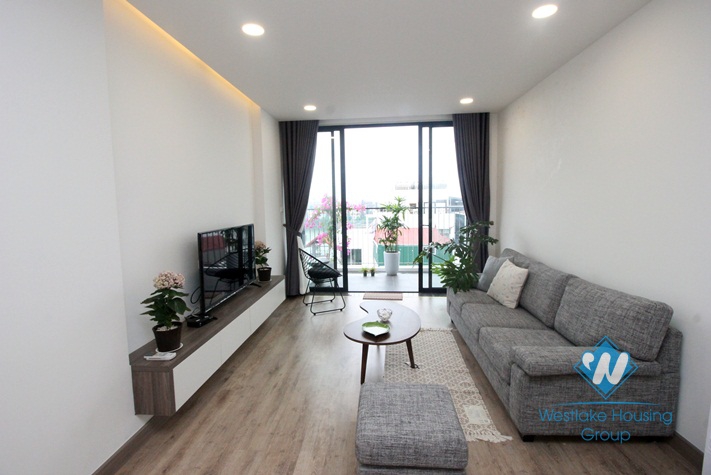 Lake view 2 bedrooms apartment with morden equiped for rent in Tay Ho area.